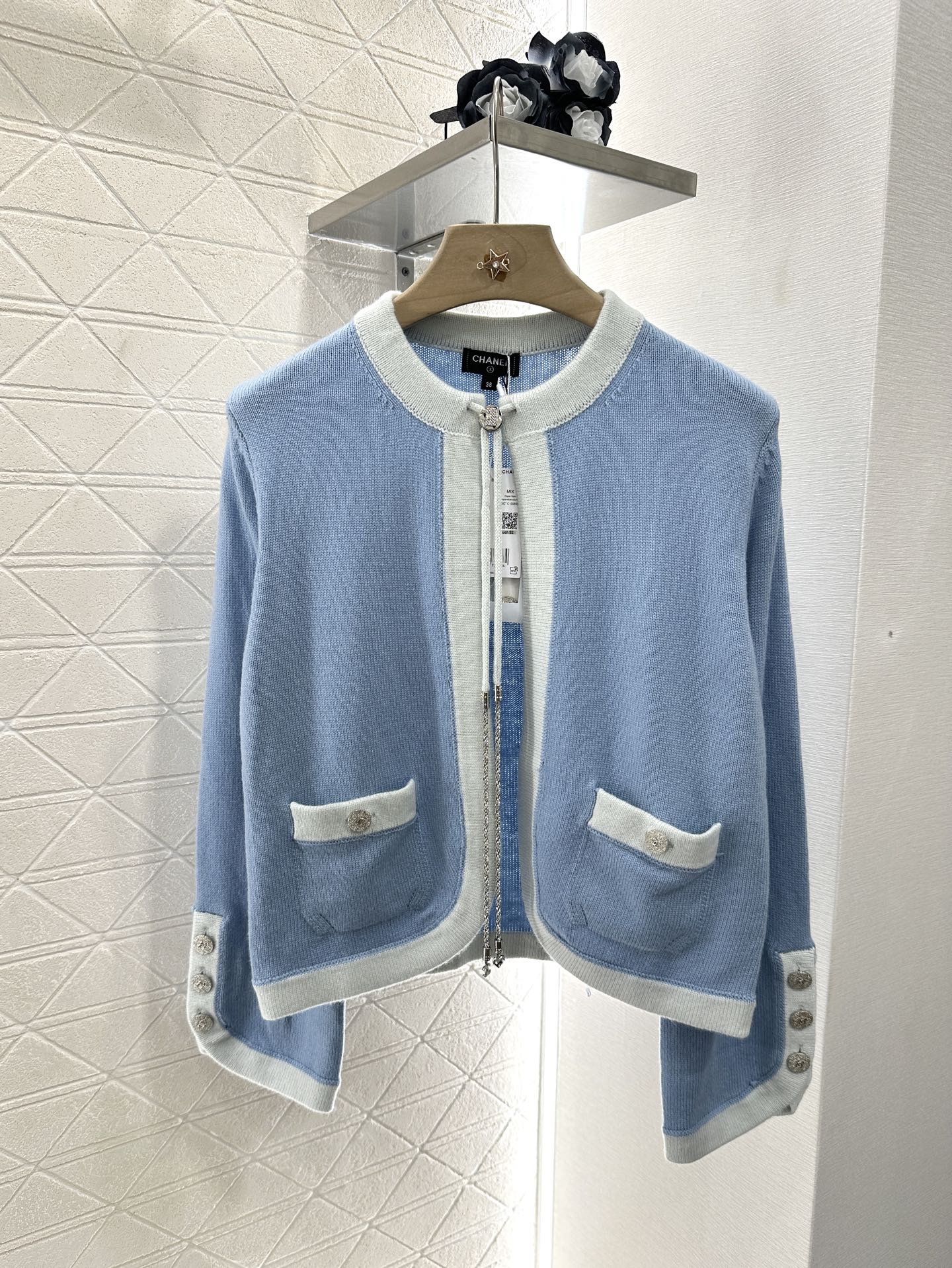 C 2025 new products Knitted cardigan（RED,BLACK,BLUE,LIGHT BLUE,PINK）