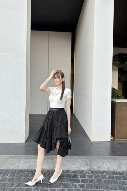 C 25 Irregular skirt