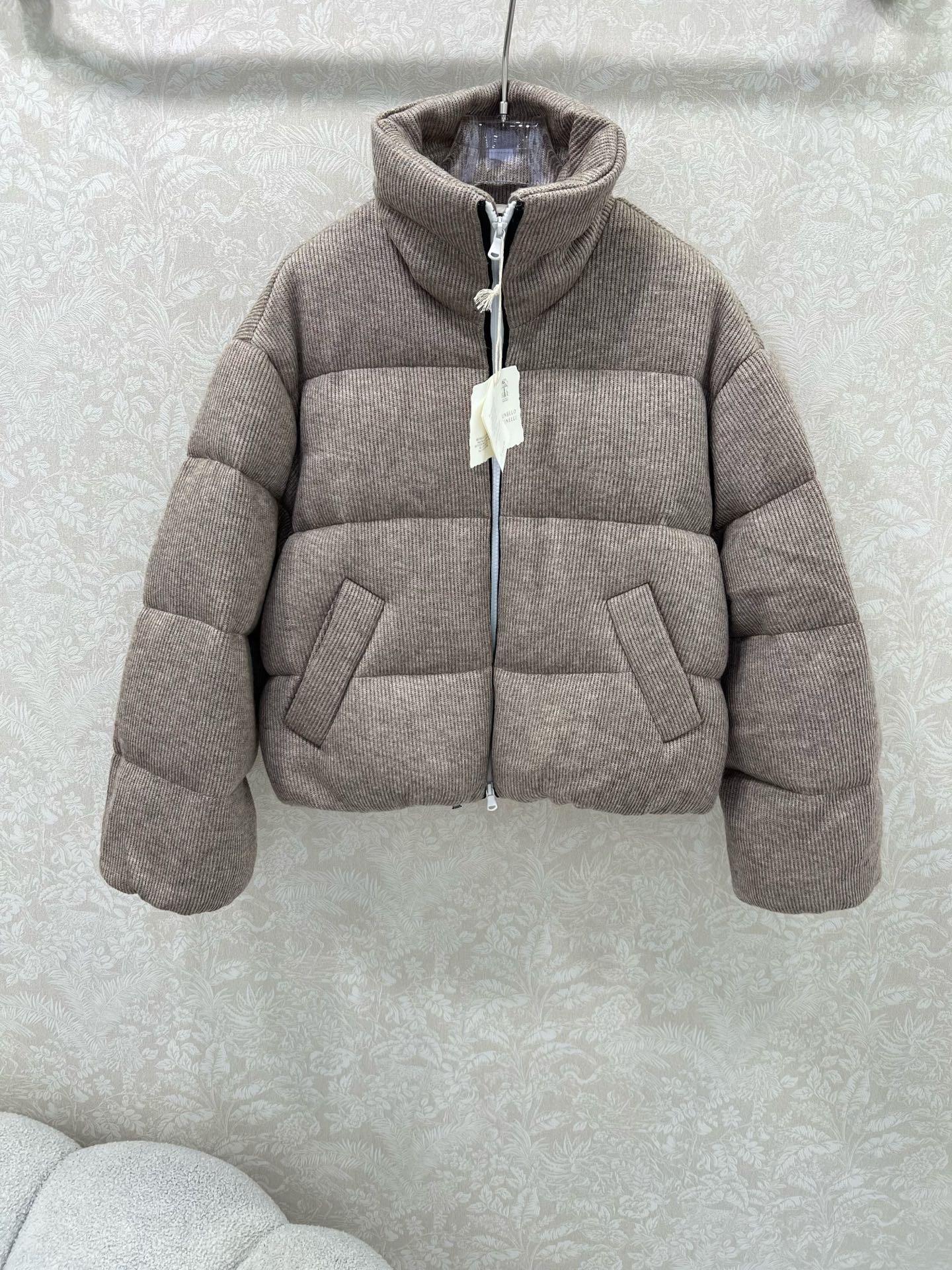 Bru 25 Cashmere fabric + white goose down down jacket