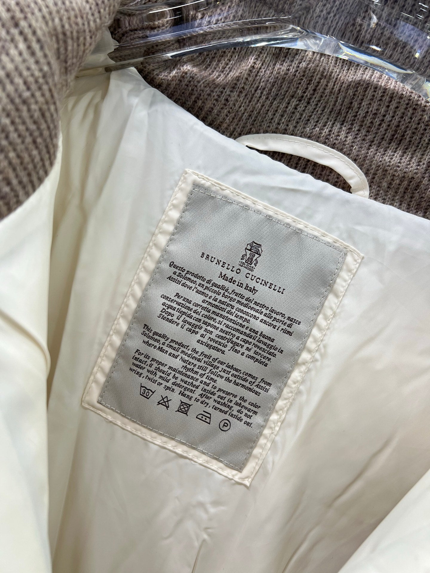 Bru 25 Cashmere fabric + white goose down down jacket