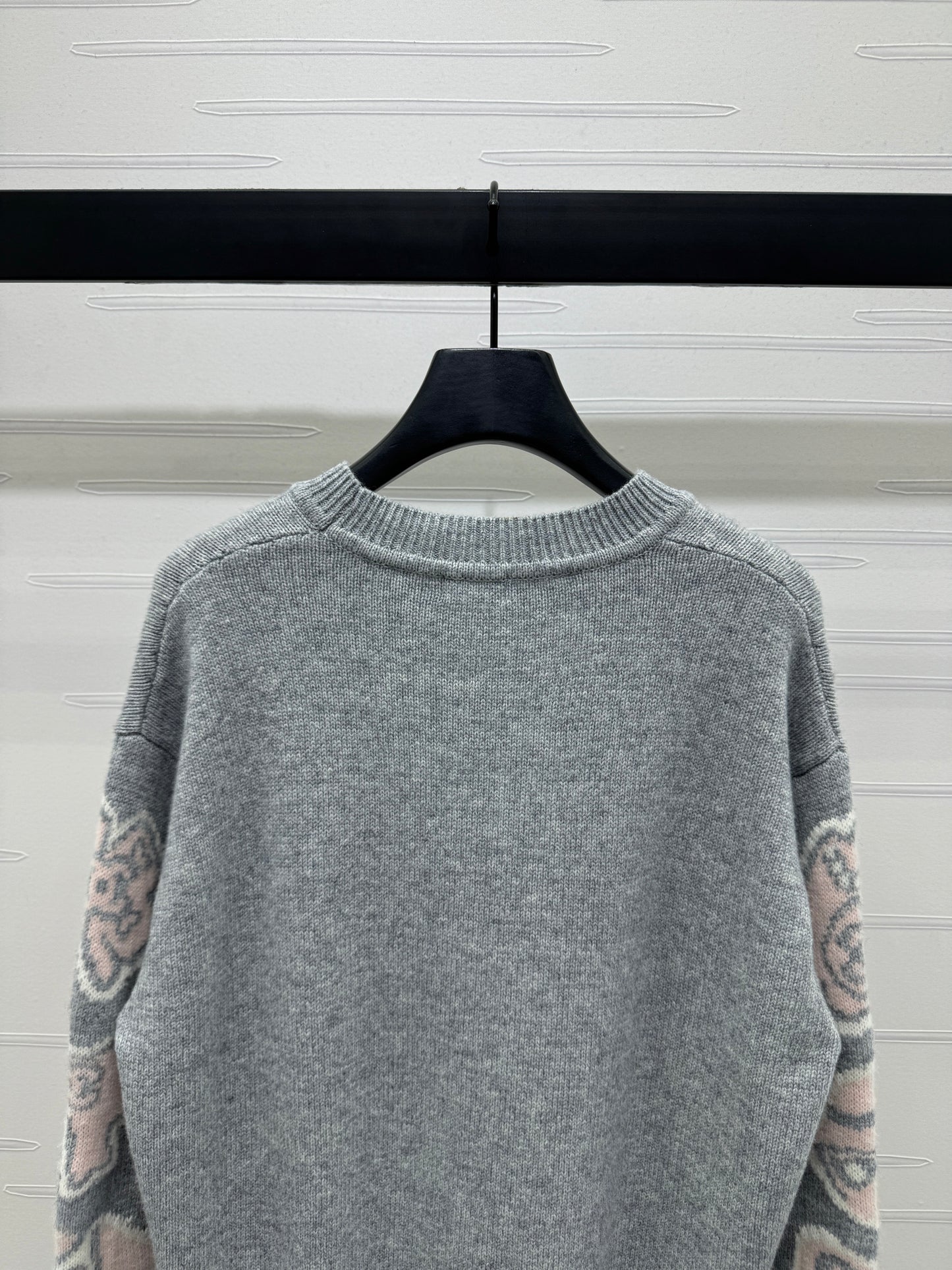 C 2025 Early Autumn New Cartoon Pattern Pullover Sweater!