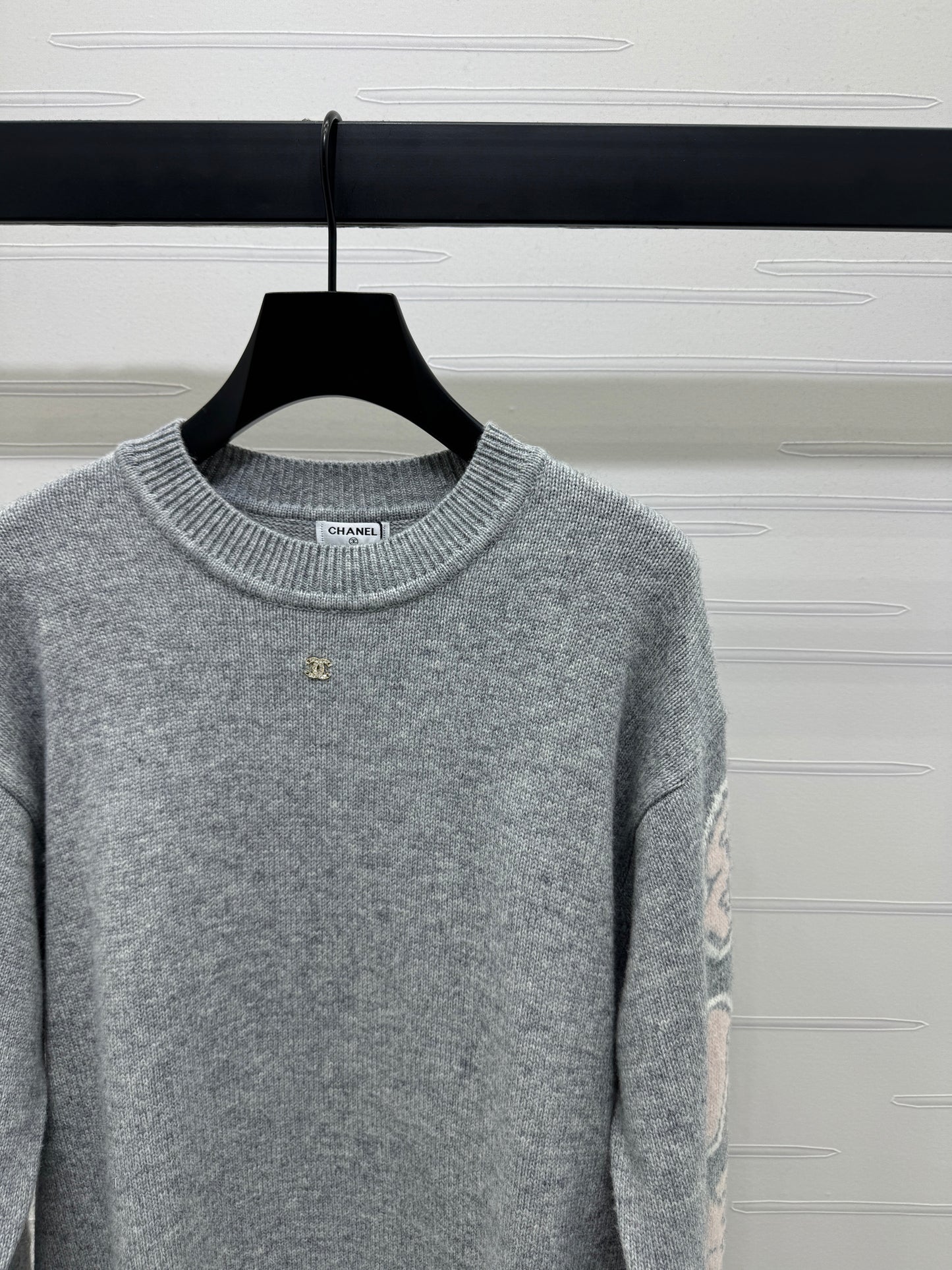C 2025 Early Autumn New Cartoon Pattern Pullover Sweater!