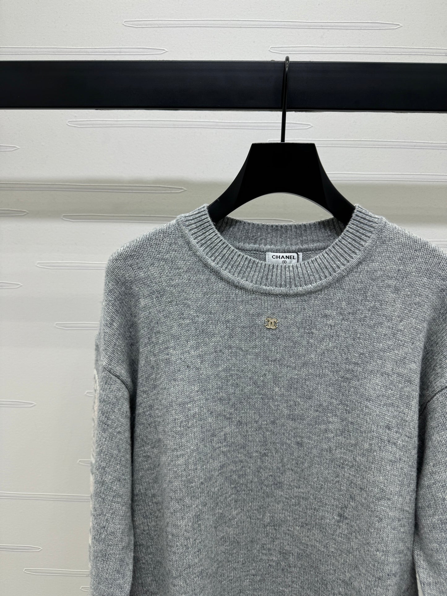 C 2025 Early Autumn New Cartoon Pattern Pullover Sweater!