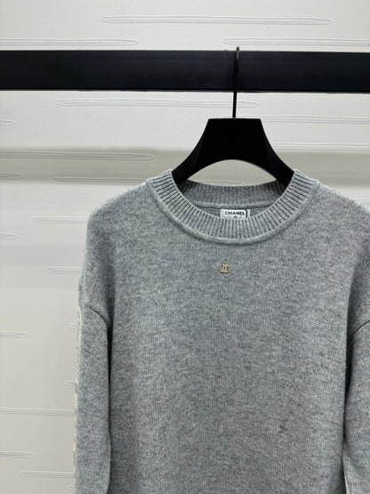 C 2025 Early Autumn New Cartoon Pattern Pullover Sweater!