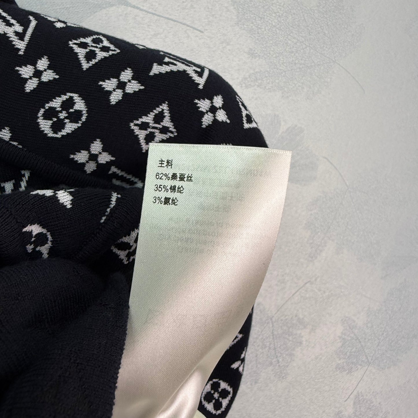 L 2025 Early Fall Jacquard patchwork hooded knitted short-sleeved cardigan!