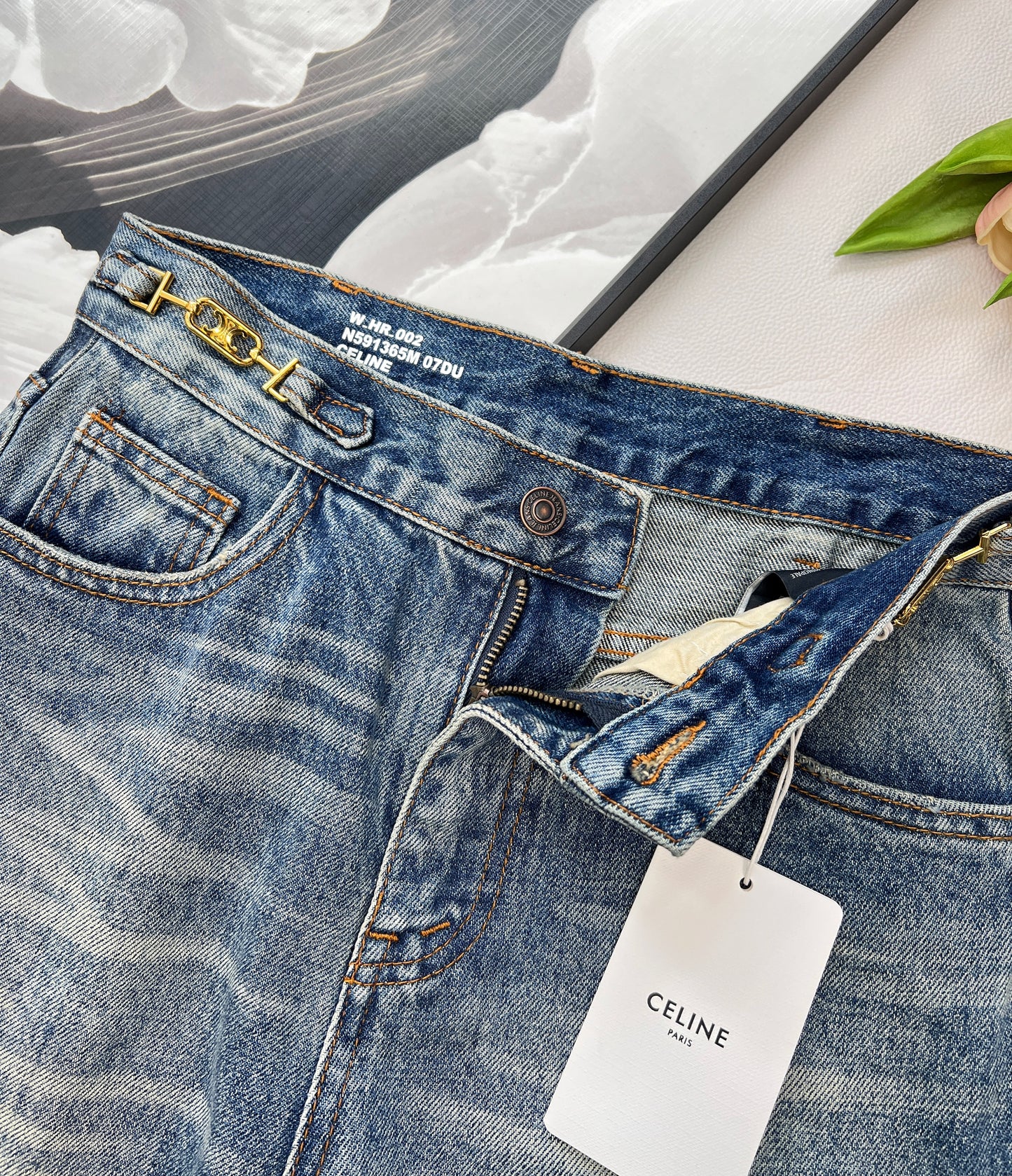 Ce 25 Classic Double-Button Straight-Leg Denim Pants👖