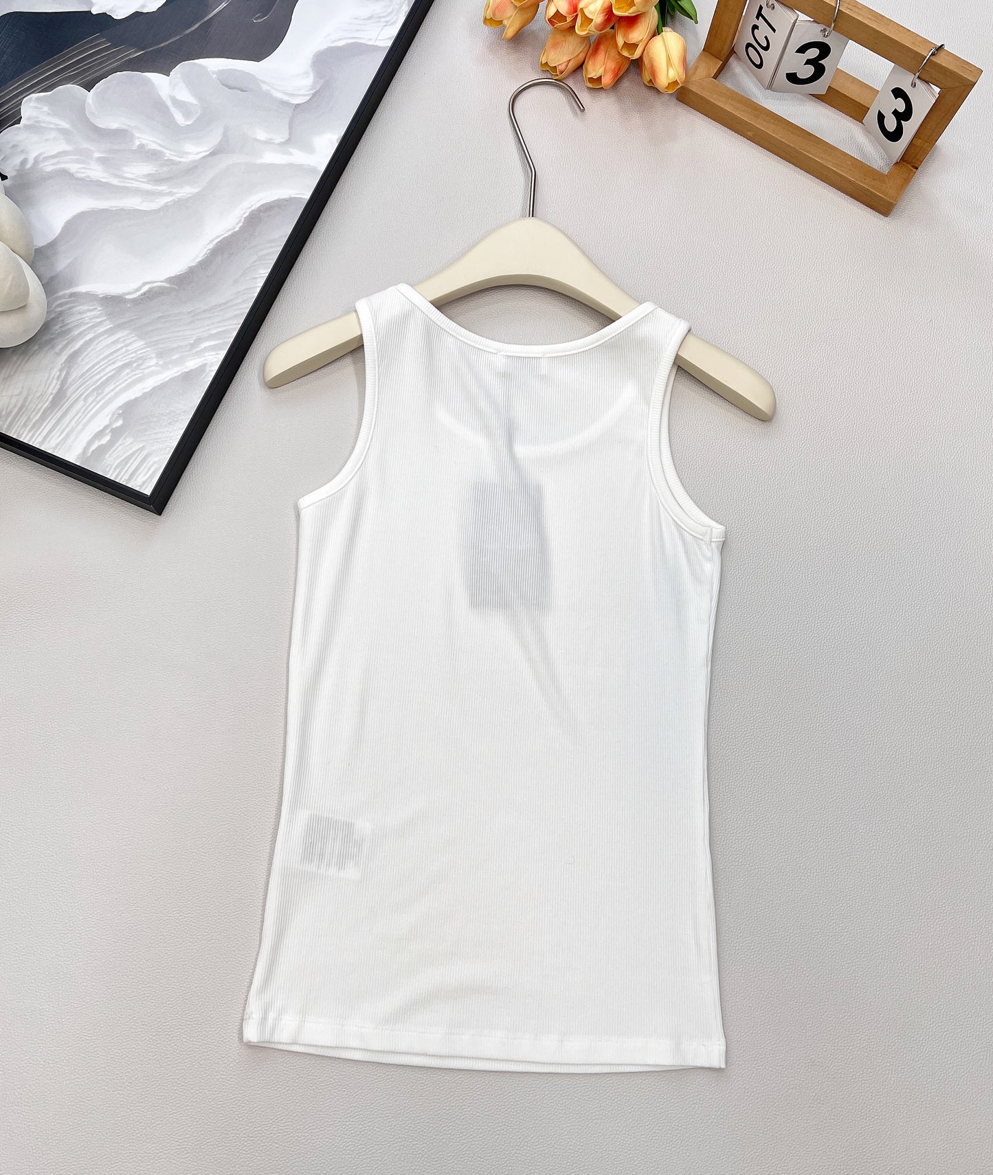 Y 25 logo print ribbed stretch vest