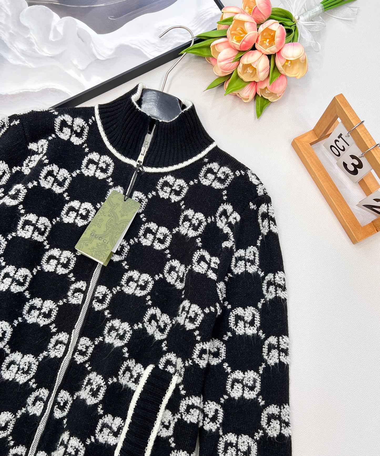 G 25 Limited Edition Classic Stand-Up Collar Jacquard Knit Zipper Cardigan