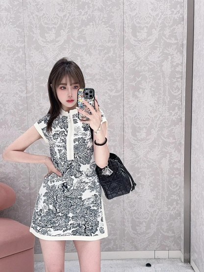 D 25 new product Knitted jacquard vest dress