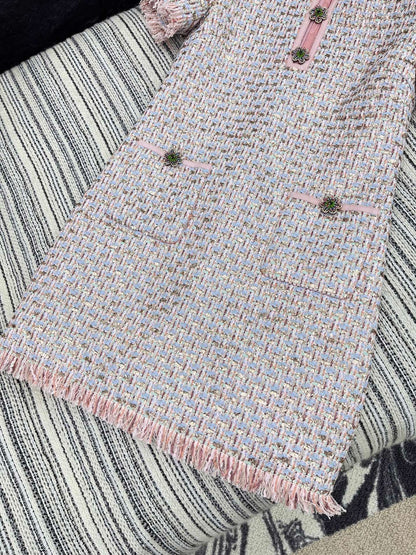 V 25 new woven tweed diamond button round neck dress
