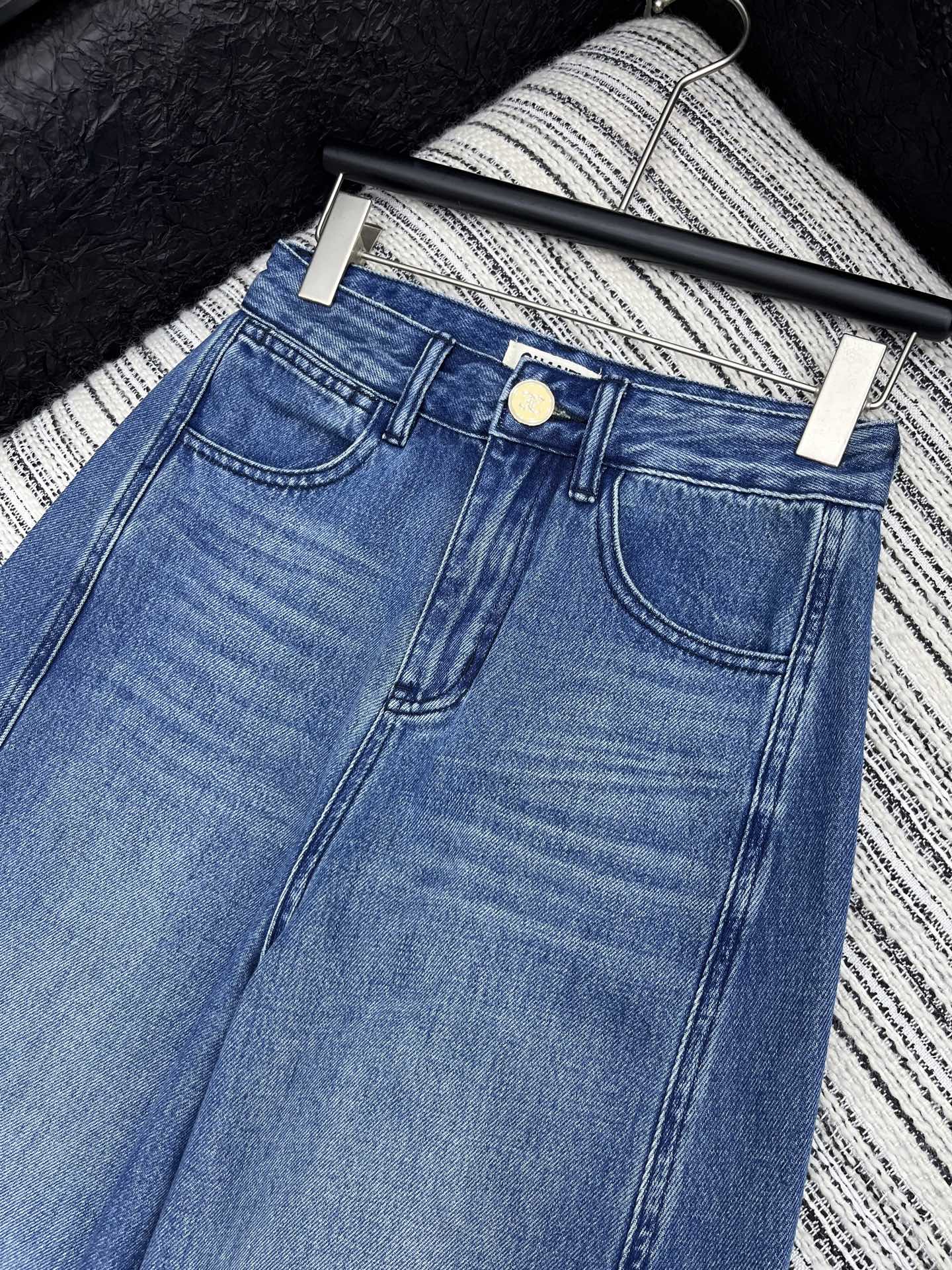 C 25 New Vintage Sickle Jeans