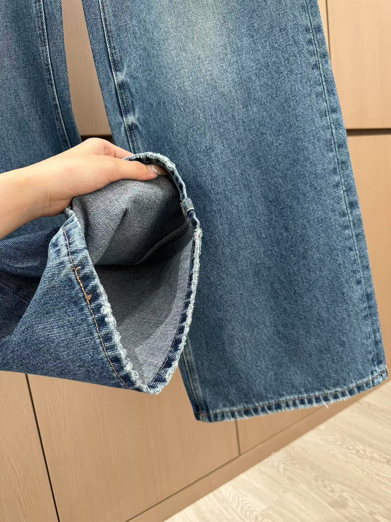 LO 25 Early Fall New Arrivals: Elastic-Waist Pants