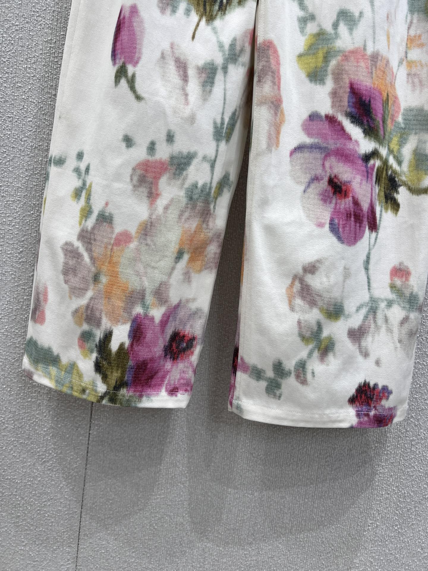 LO 25FW Early Autumn New Arrival Paula's Series Romantic Print Denim Pants