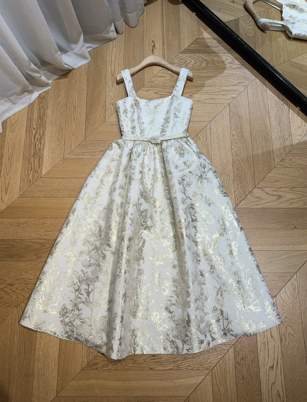 D 25 Elegant Strapless Evening Gown 👗