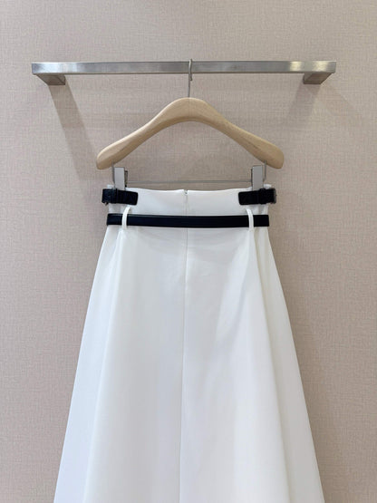 D 25 Mid-length with belt skirt