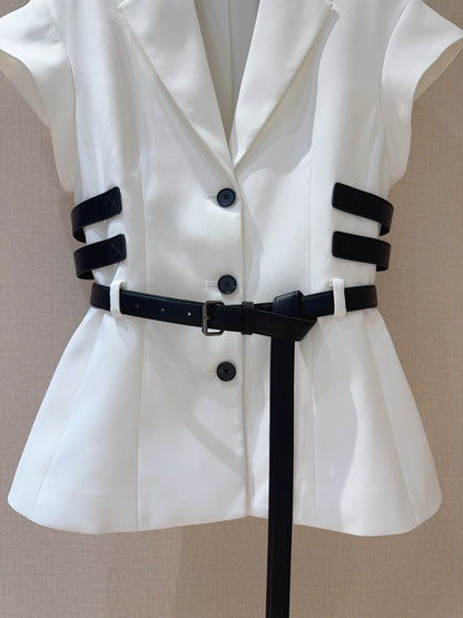 D 25 White short-sleeved suit