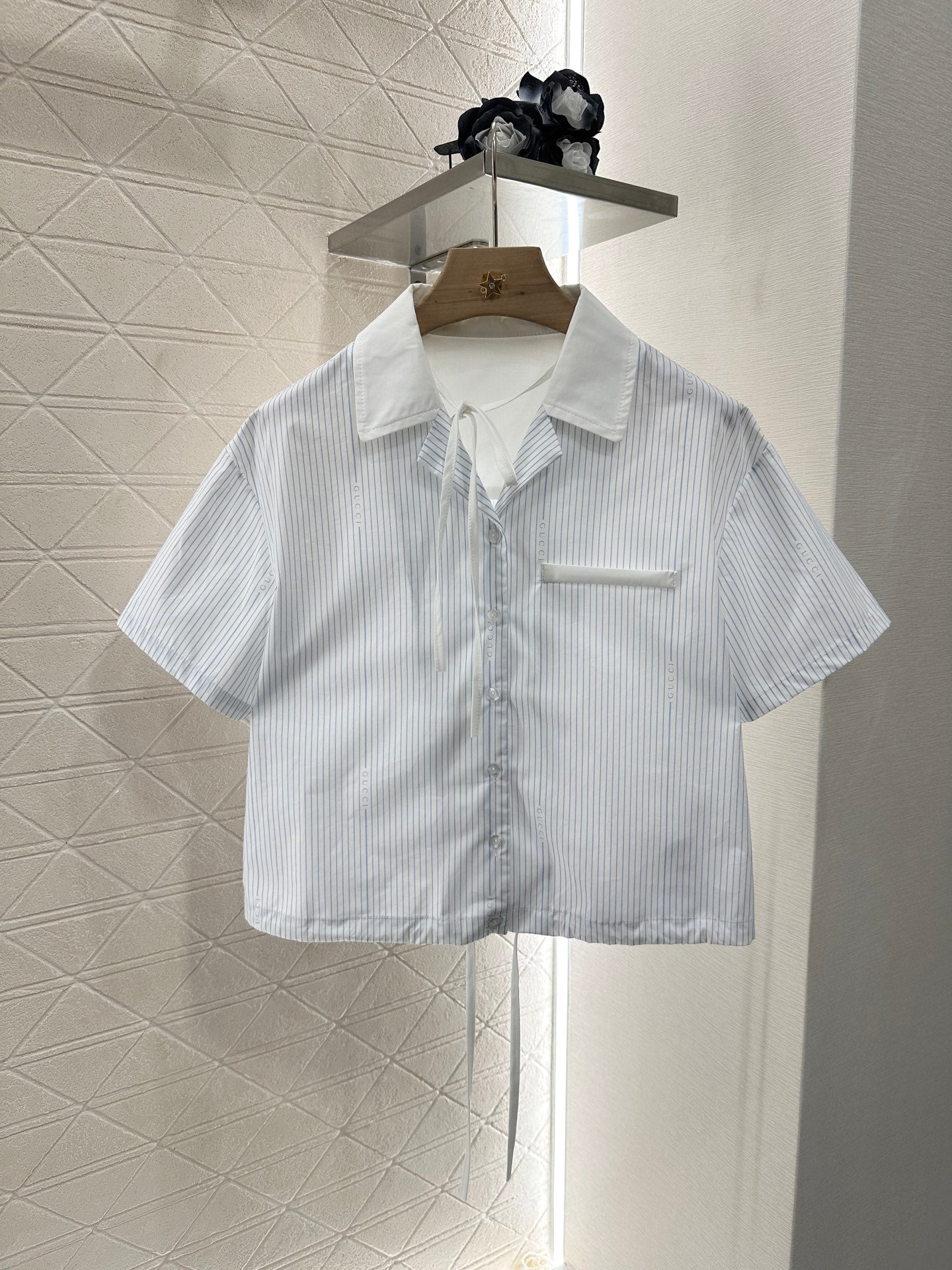 G 25  Striped short-sleeved shirt