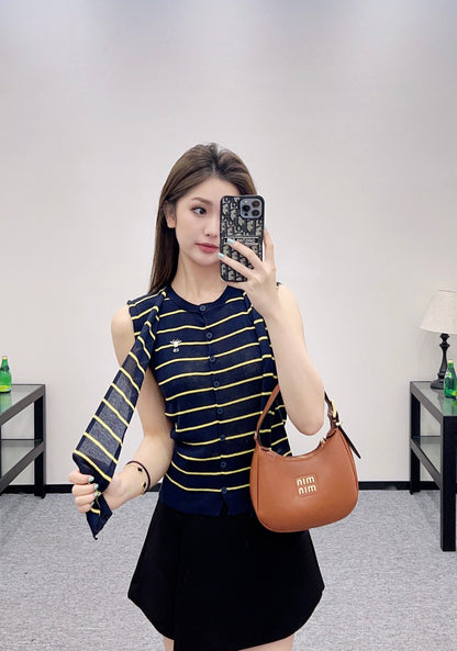 D 25 Shawl two-piece knitted top