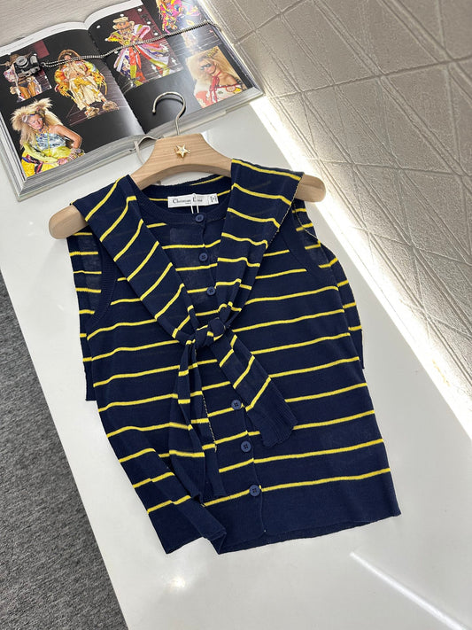 D 25 Shawl two-piece knitted top