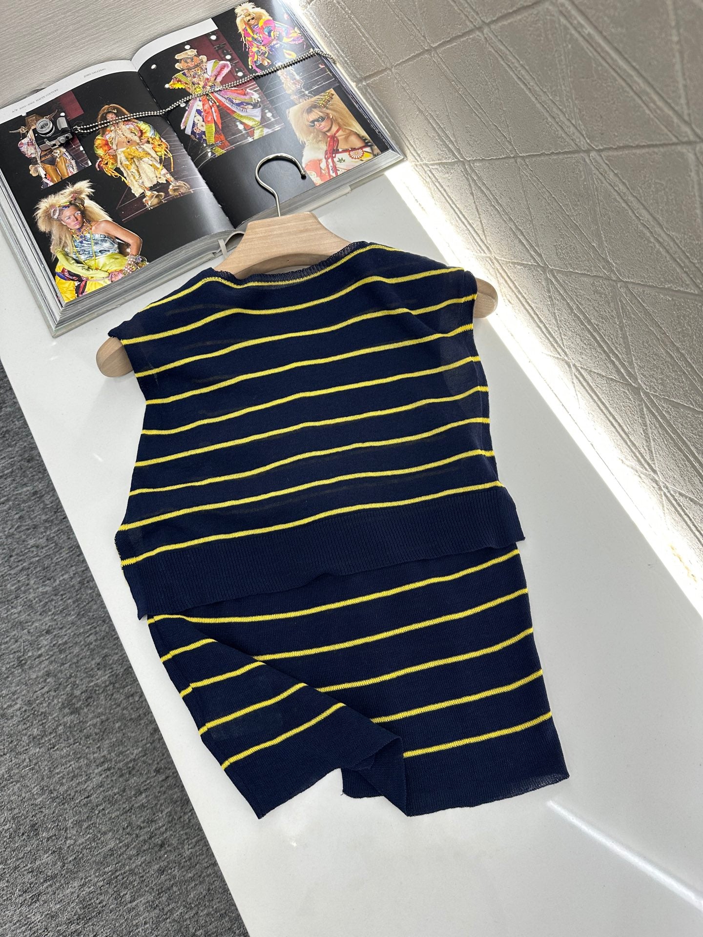 D 25 Shawl two-piece knitted top