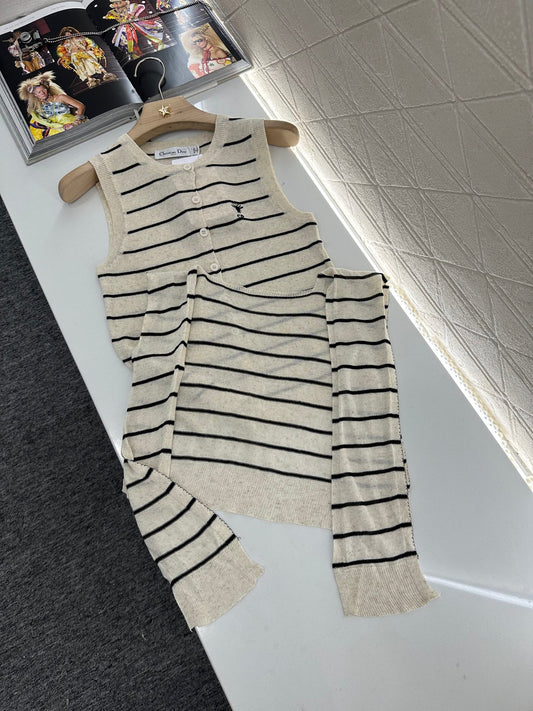 D 25 Shawl two-piece knitted top