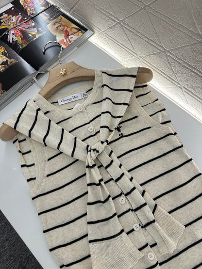 D 25 Shawl two-piece knitted top