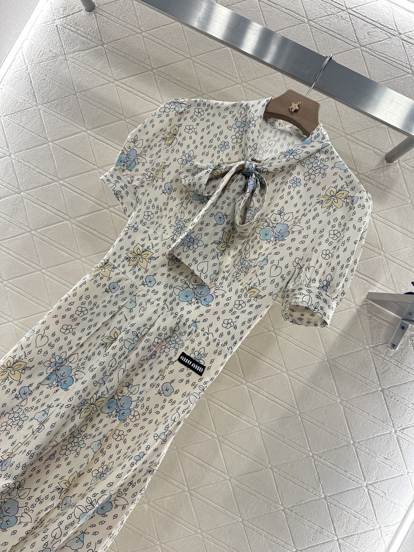 M 25 Tie Lace Cuffs Floral Long Dress