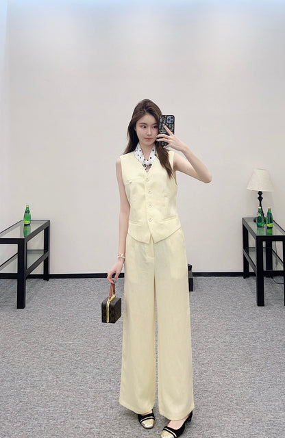 D 25 Silk scarf vest wide-legged pants set