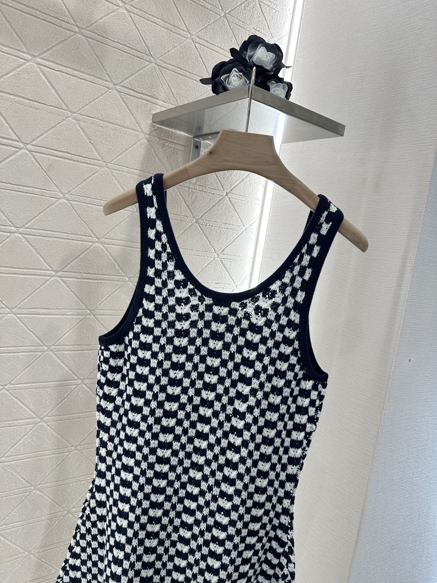 CE 25 Slim knitted vest skirt