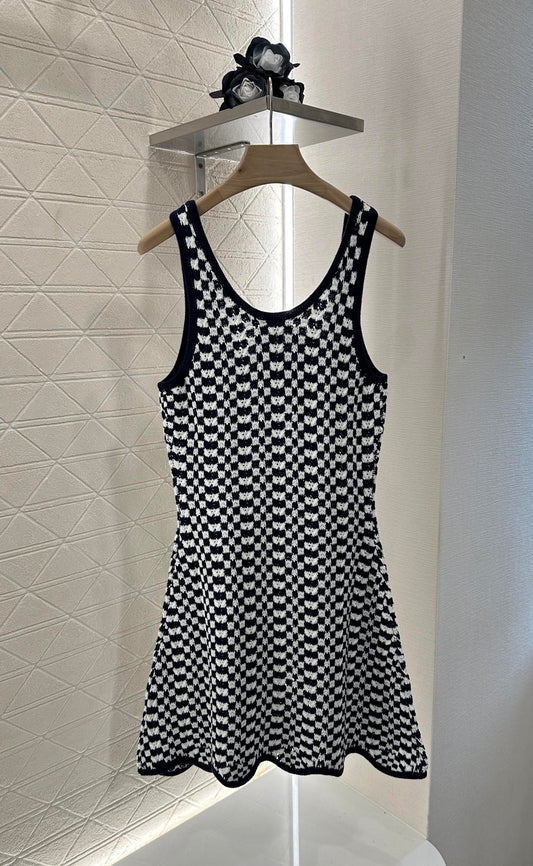 CE 25 Slim knitted vest skirt