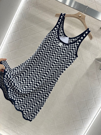 CE 25 Slim knitted vest skirt