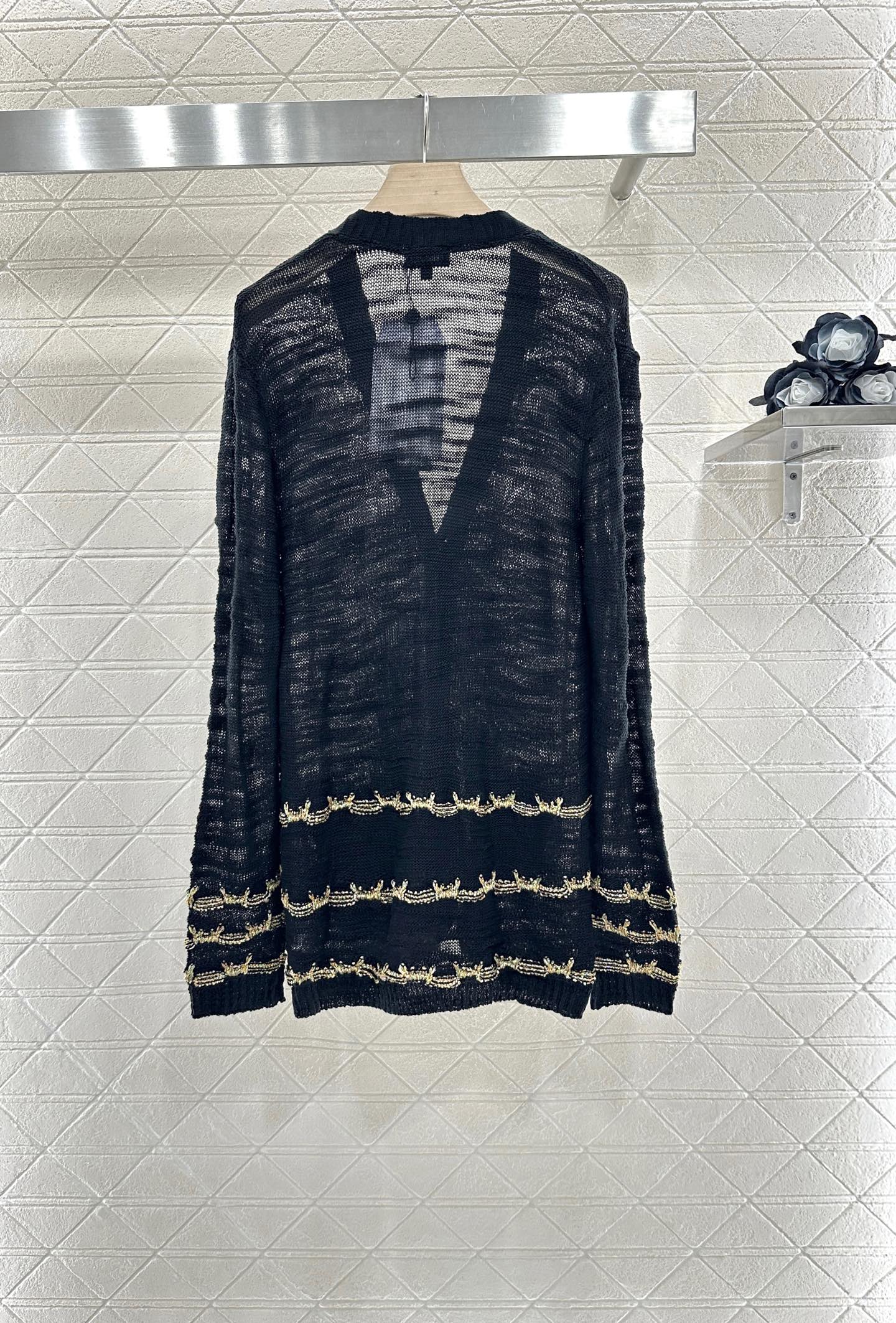 C 25 Gold thread embroidered hem knitted cardigan