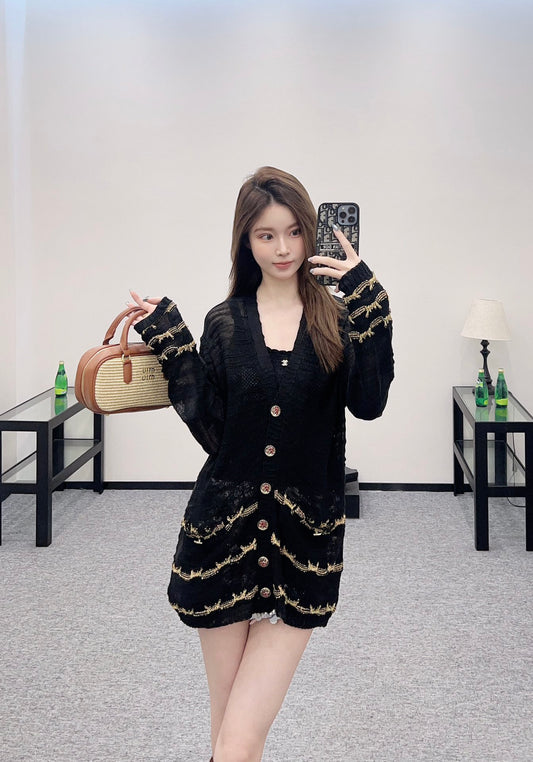 C 25 Gold thread embroidered hem knitted cardigan