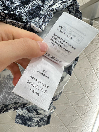 D 25 Hooded sun protection jacket and shorts set