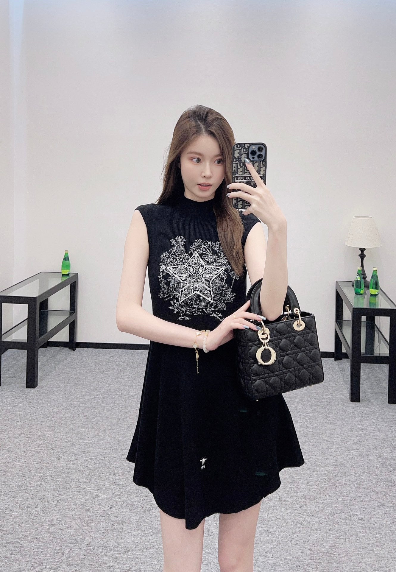 D 2025 Early Autumn New Embroidered Five-pointed Star Knitted Vest Dress(beigi,gray,black)