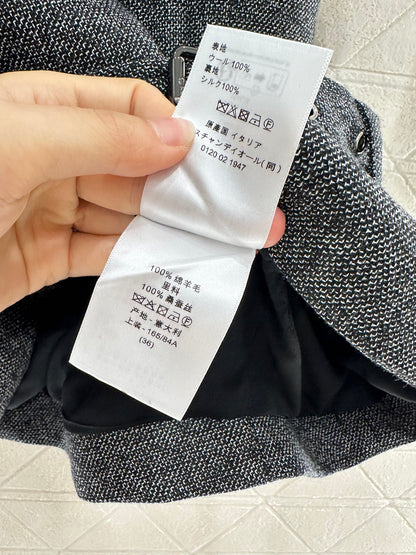 D 25 Waistband-shaped coat