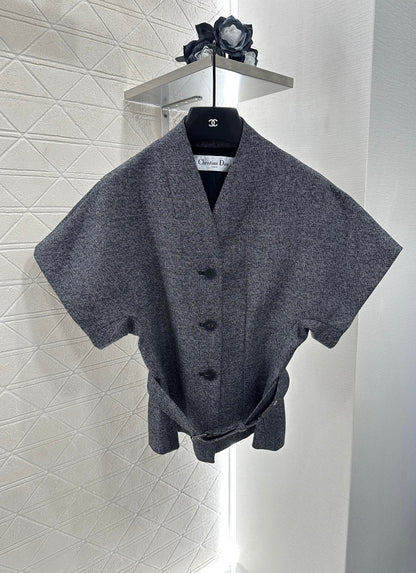 D 25 Waistband-shaped coat