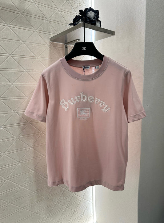 BU 25 Round-neck embroidered warhorse 𝑇𝑒𝑒