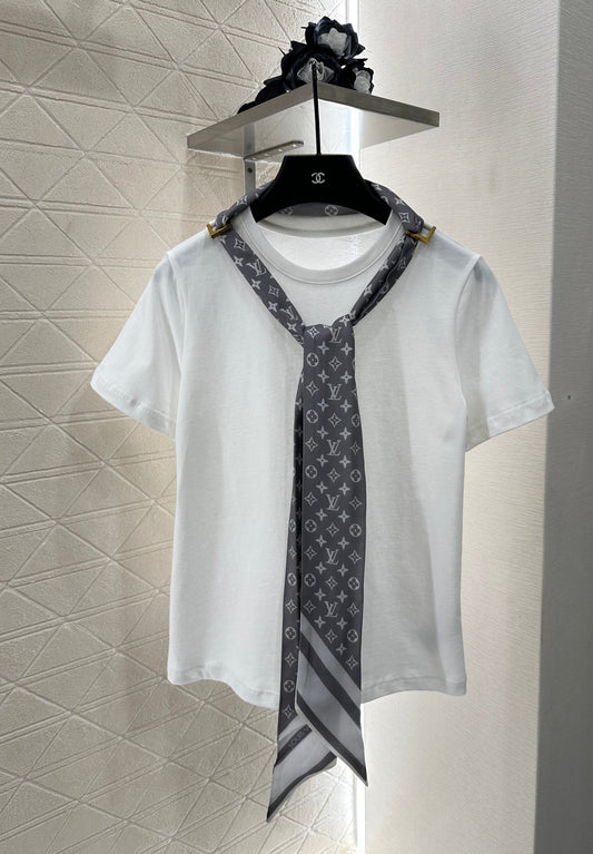 L 25 Round neck silk scarf chain𝑇𝑒𝑒