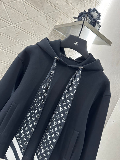 L 25 Hooded silk scarf sweatshirt skirt set
