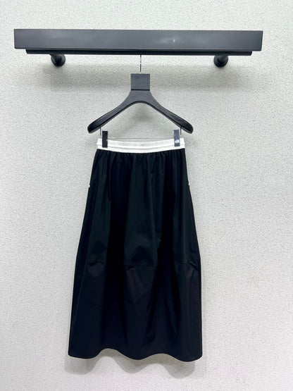 P 25 Triangle label elastic waist half skirt