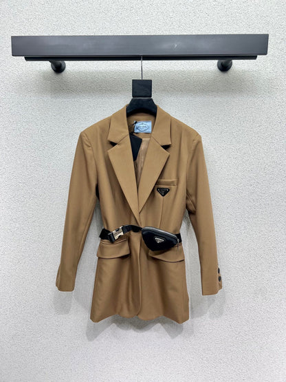P 25 Classic suit jacket with waist bag