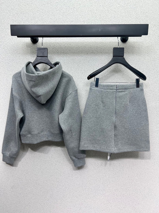 L 25 Hooded silk scarf sweatshirt skirt set