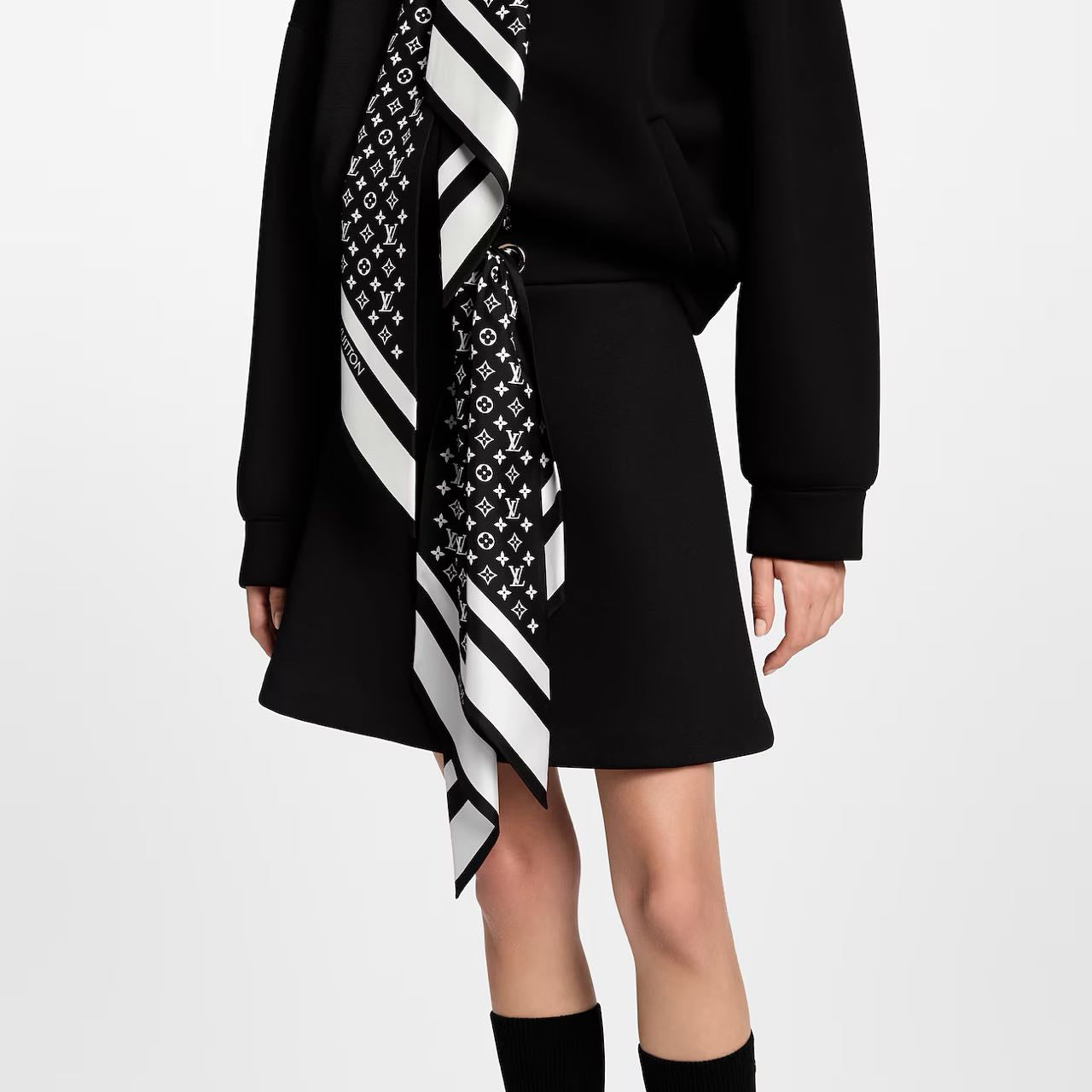 L 25 Hooded silk scarf sweatshirt skirt set