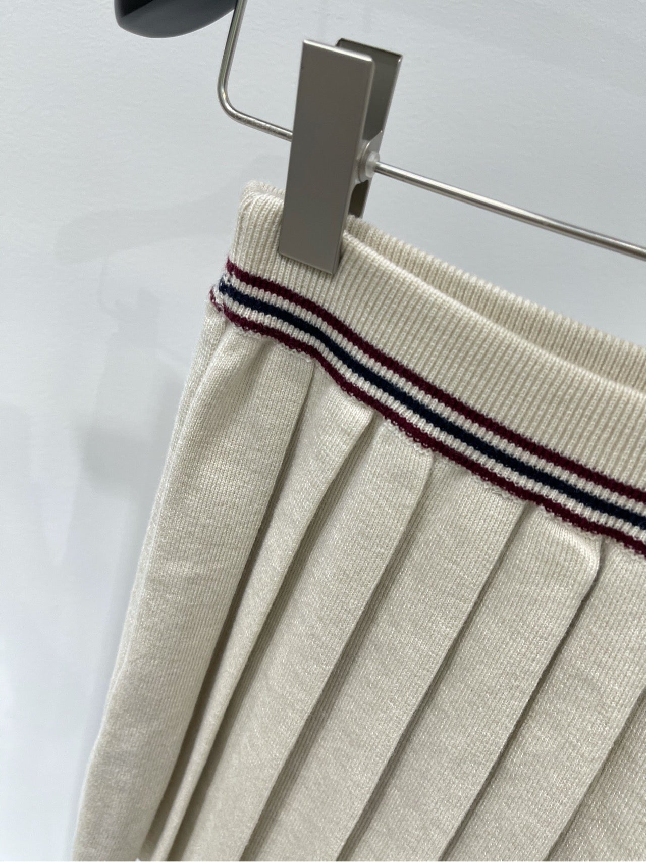 M 25Ss Apricot Trim Knit Skirt