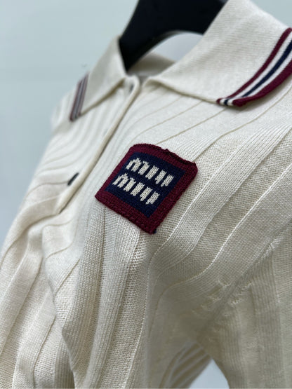 M 25Ss apricot red edge badge polo top