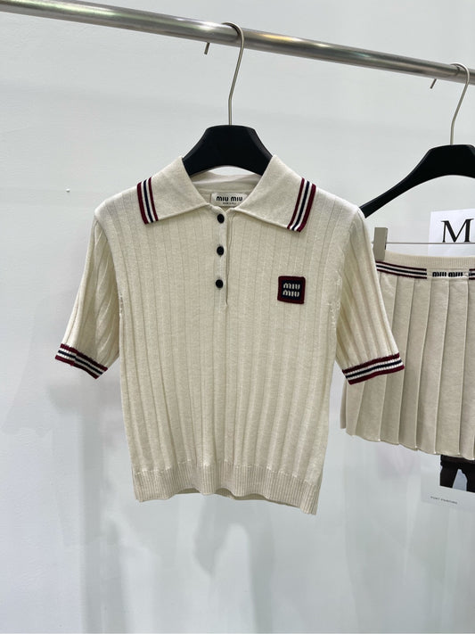 M 25Ss apricot red edge badge polo top