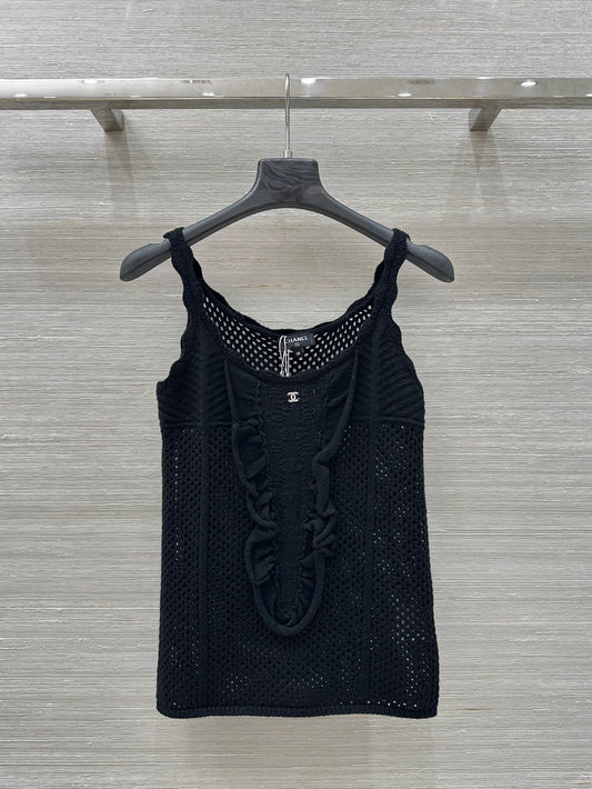 C 25 new spring and summer lace design wispy hollow crochet knit small camisole!