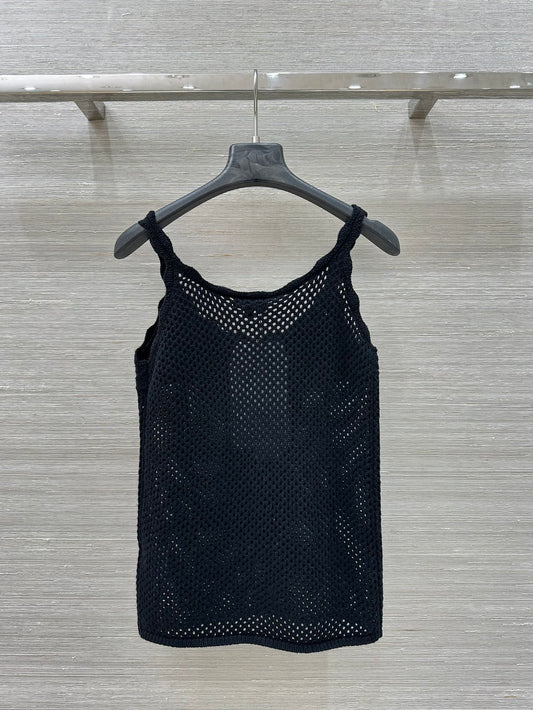 C 25 new spring and summer lace design wispy hollow crochet knit small camisole!