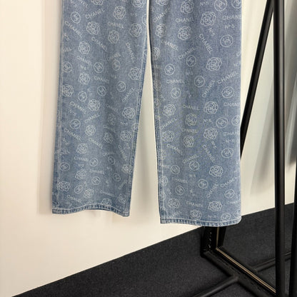 C 25 Camellia logo letter print high waisted straight leg denim pants